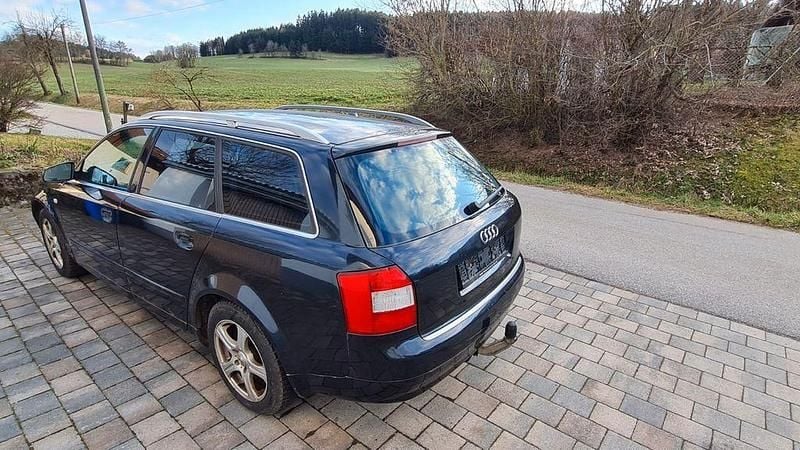 Usata Audi A4 131 CV (96 kW) 2004 Nero Station wagon