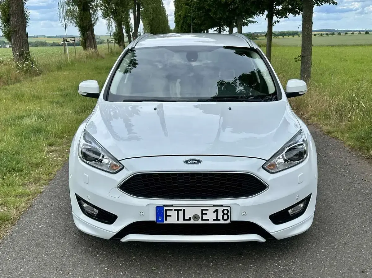 Gebraucht Ford Focus Titanium 150 PS (110 kW) 2015 Weiß Kombi