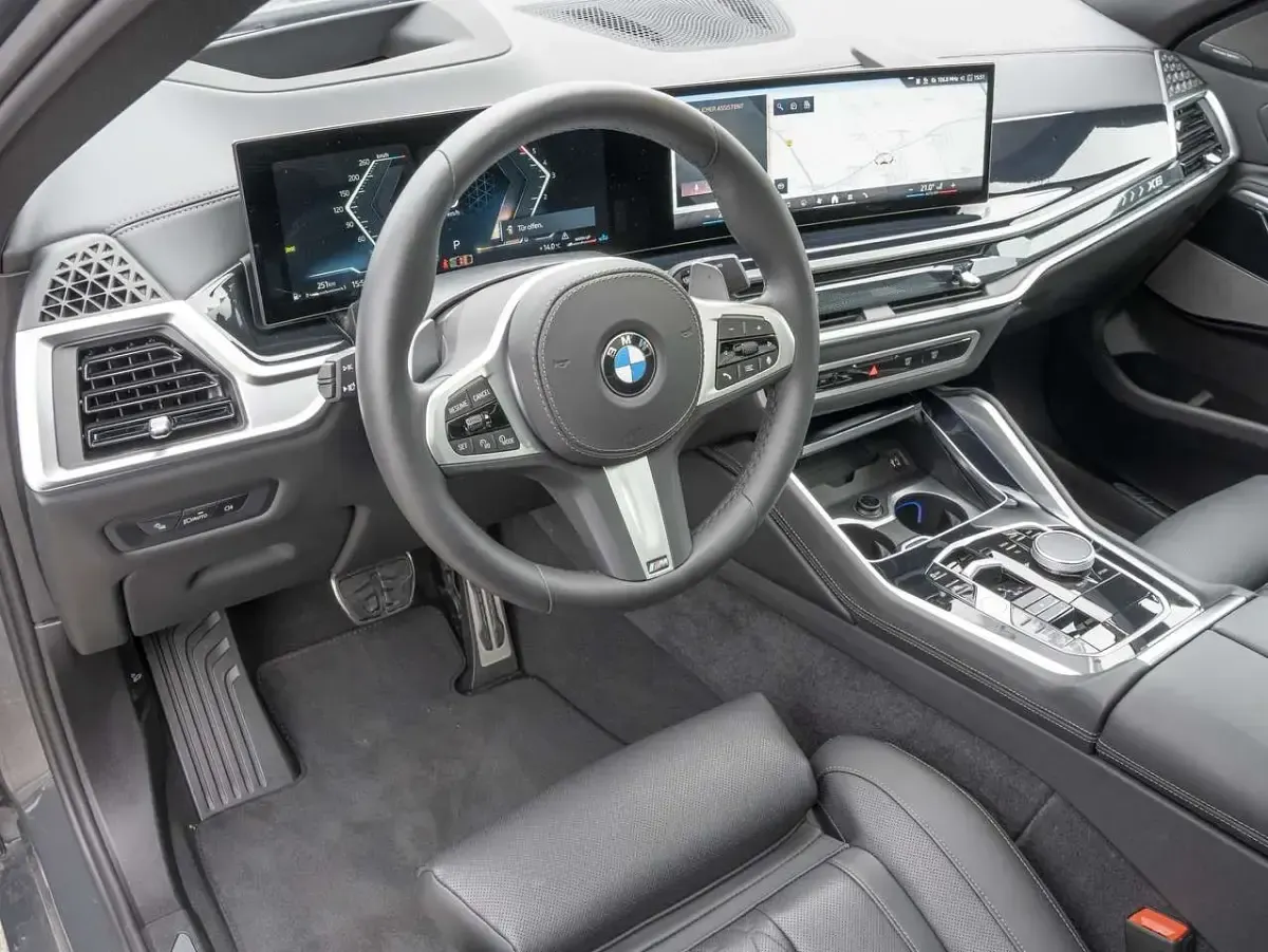 Gebraucht BMW X6 M Sport 298 PS (219 kW) 2025 Grau SUV