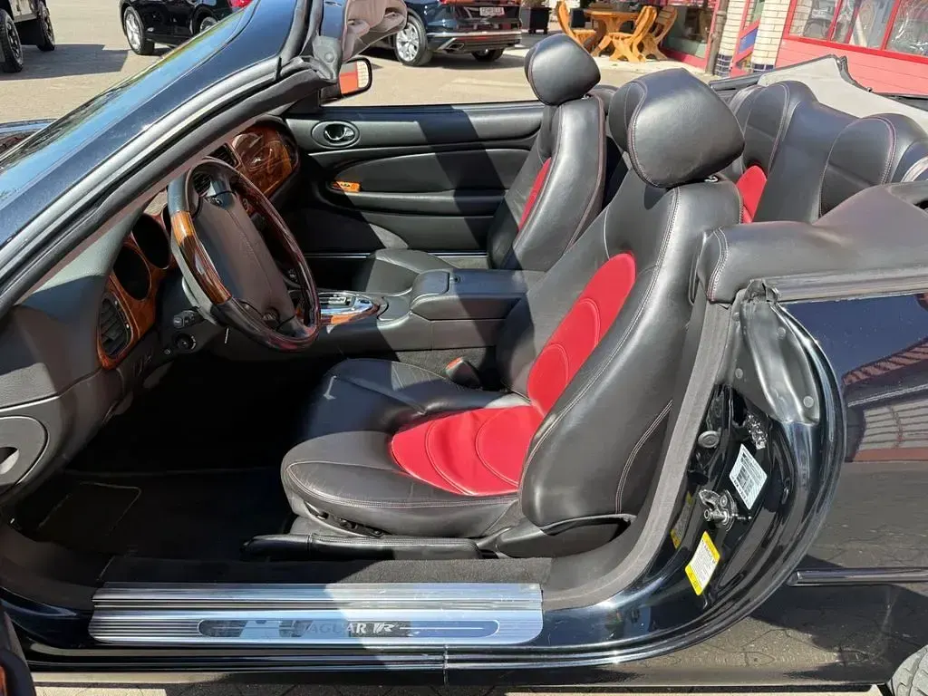 Gebraucht Jaguar XKR S 423 PS (311 kW) 2003 Schwarz Cabrio