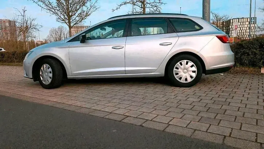 Gebraucht Seat Leon 86 PS (63 kW) 2014 Silber Kombi