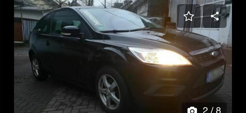 Schwarz Gebraucht 2009 Ford Focus Limousine | 750 € (Superpreis) - Bild 1/4