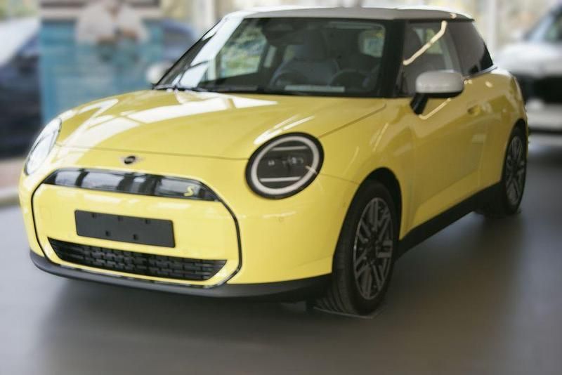 Occasion Mini Cooper SE Classic 160 kW (218 ch) 2024 Jaune Citadine
