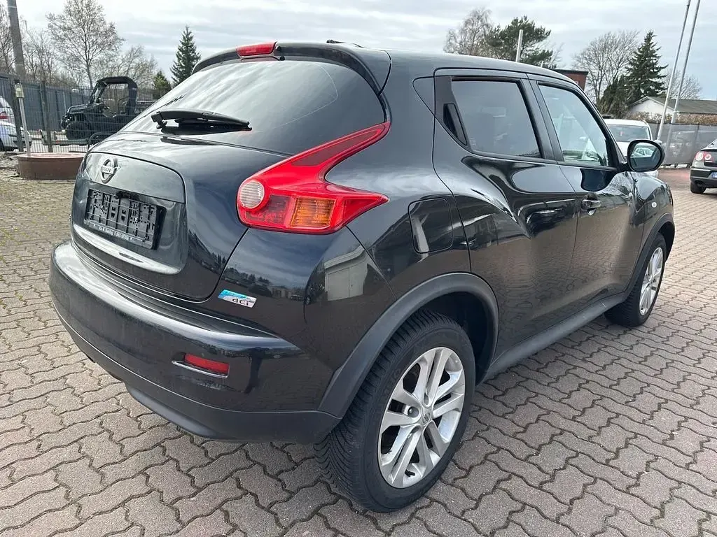 Używany Nissan Juke Acenta 110 KM (80 kW) 2014 Czarny SUV
