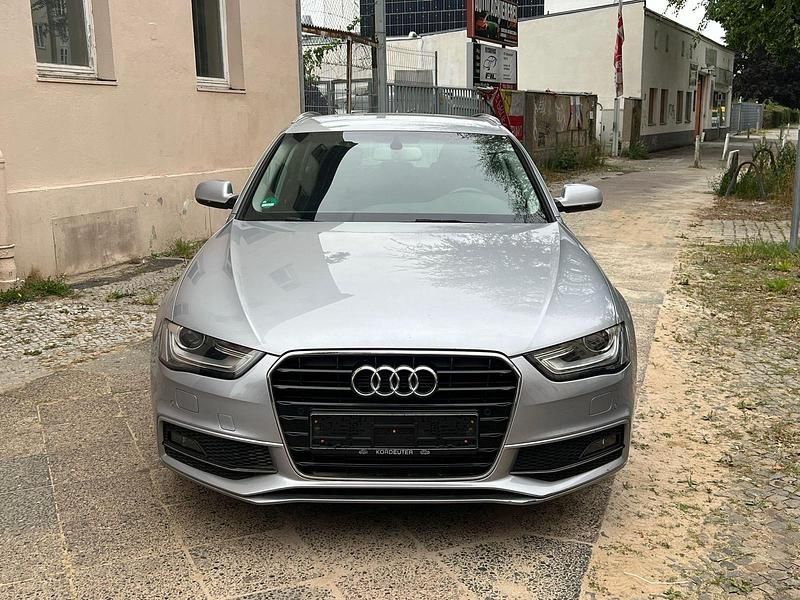 Silber Gebraucht 2015 Audi A4 S-Line Kombi | 7.900 € (Superpreis) - Bild 1/4