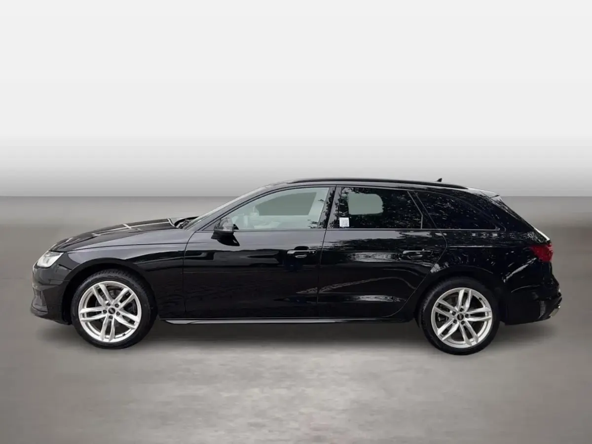 Gebraucht Audi A4 Advanced 150 PS (110 kW) 2021 Schwarz Kombi