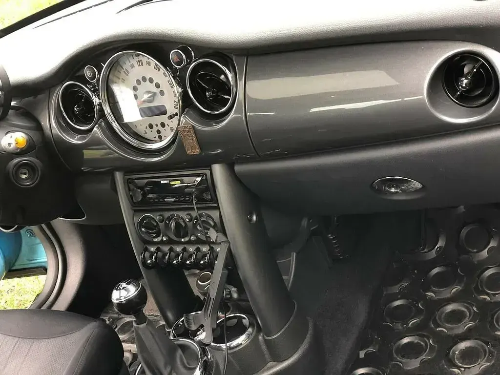 Usata Mini Cooper 116 CV (85 kW) 2005 Blu Utilitaria