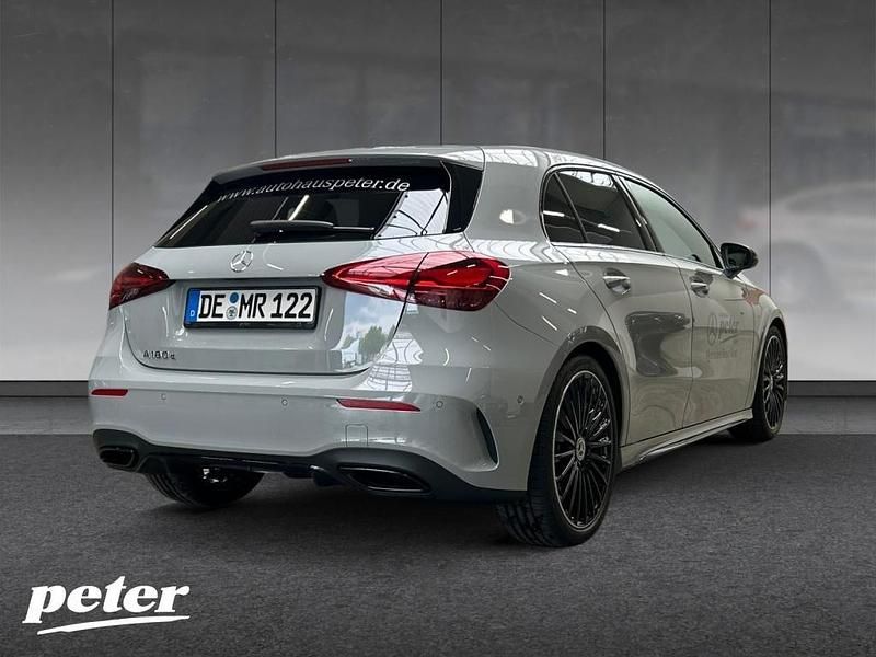 Gebraucht Mercedes A180 AMG 116 PS (85 kW) 2025 Grau Limousine