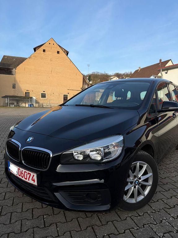 Gebraucht BMW 216 102 PS (75 kW) 2016 Schwarz Van / Kleinbus