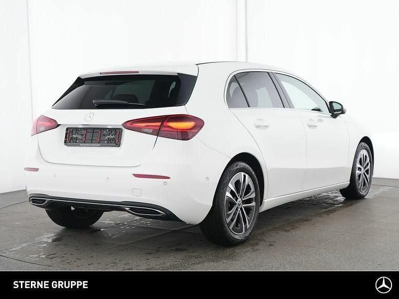 Gebraucht Mercedes A200 Progressive 163 PS (119 kW) 2024 Weiß Limousine