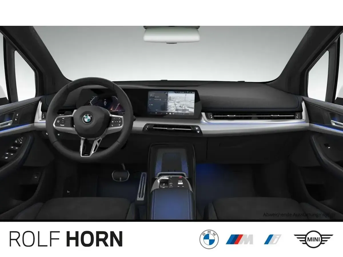 Gebraucht BMW 220 Active Tourer M Sport 170 PS (125 kW) 2025 Alpinweiß Van / Kleinbus