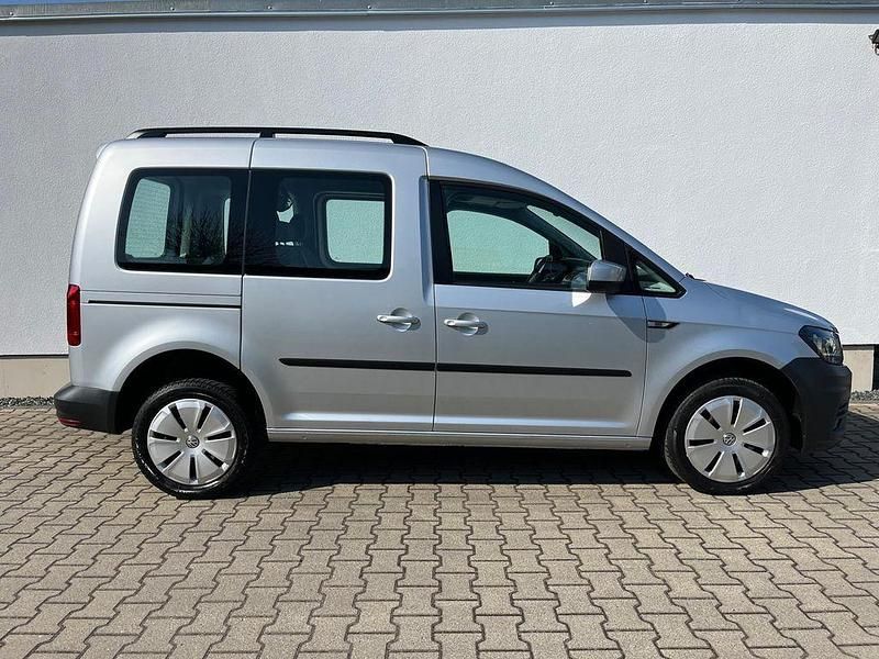 Gebraucht VW Caddy 122 PS (89 kW) 2020 Silber Van / Kleinbus