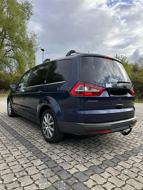 Second-hand Ford Galaxy 130 CP (95 kW) 2009 Albastru Monovolum