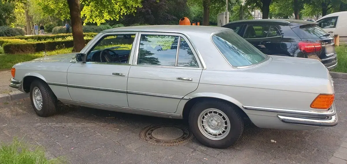 Gebraucht Mercedes 450 224 PS (164 kW) 1978 Silber Limousine