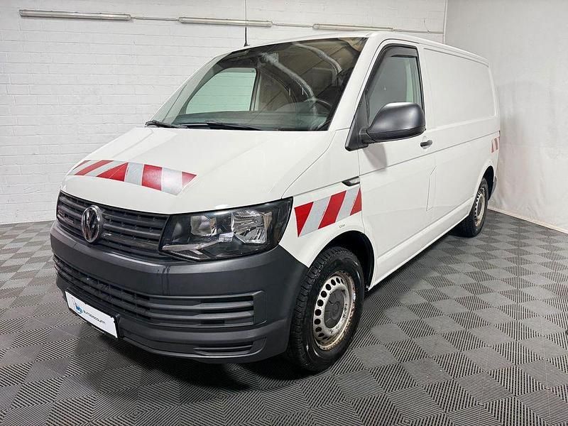 Weiß Gebraucht 2015 VW T5 Van | 16.980 € (Guter Preis) - Bild 1/4