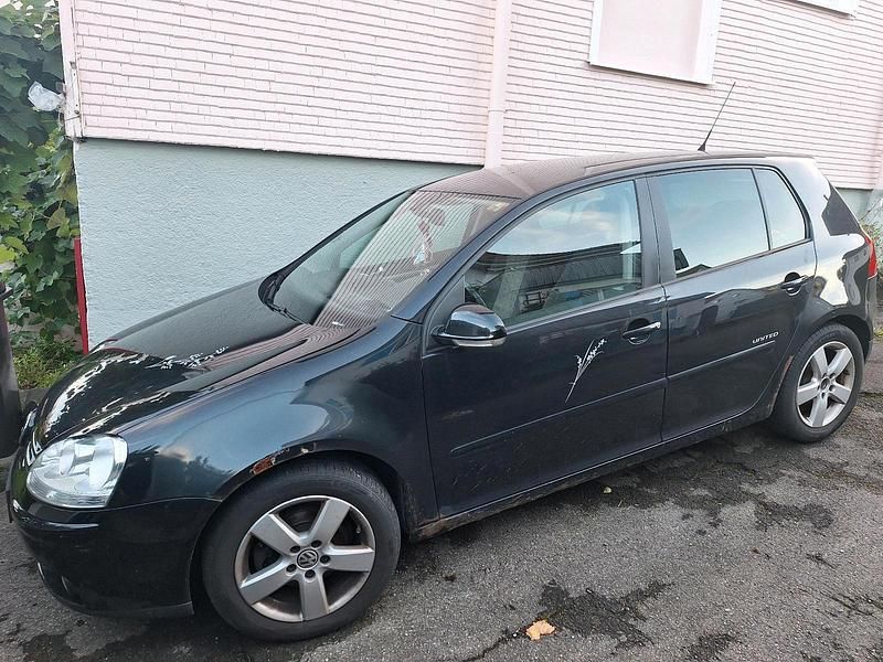 Schwarz Gebraucht 2008 VW Golf V Kleinwagen | 800 € (Superpreis) - Bild 1/4