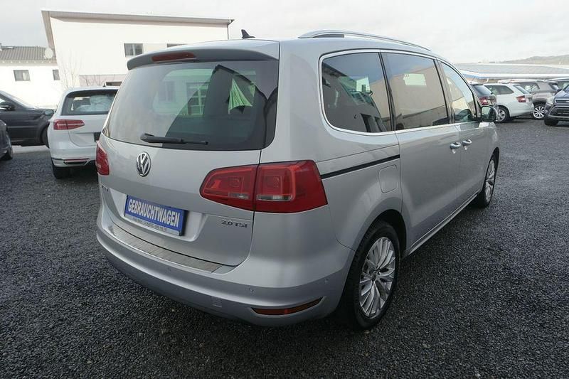 Second-hand VW Sharan Highline 200 CP (147 kW) 2012 Argintiu Monovolum