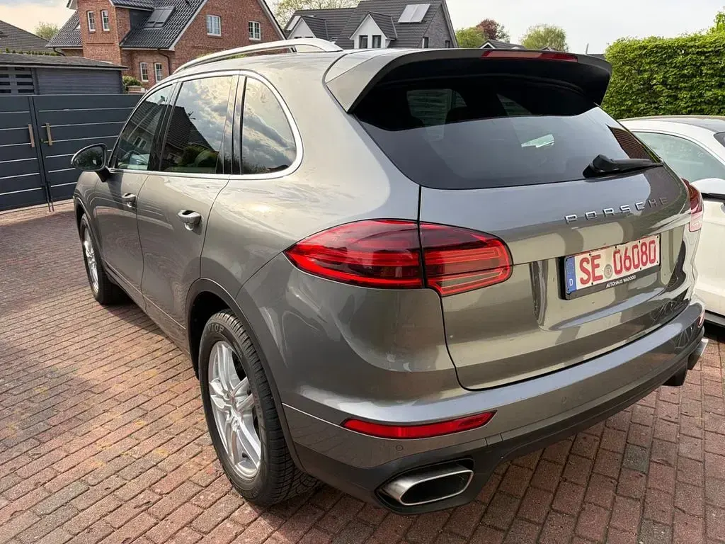 Gebraucht Porsche Cayenne 262 PS (192 kW) 2016 Grau SUV
