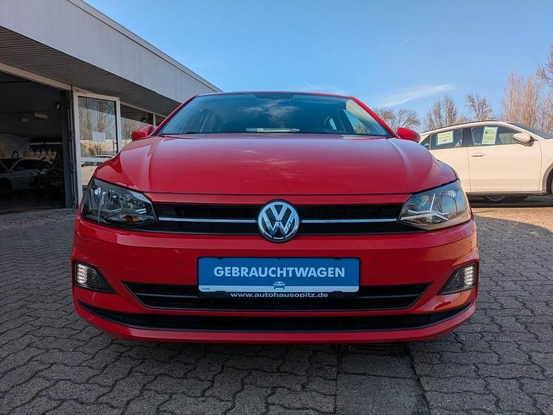 Gebraucht VW Polo Comfortline 75 PS (55 kW) 2018 Rot Kleinwagen