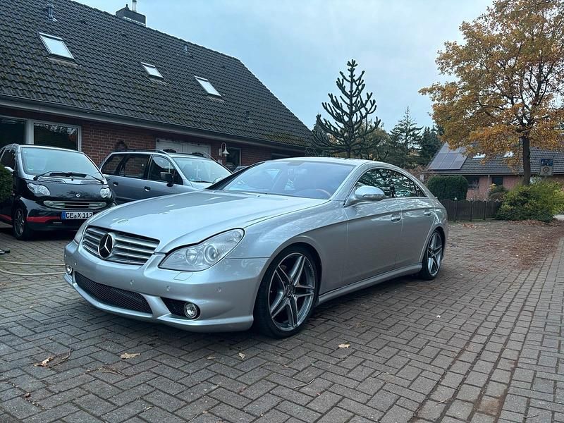 Silber Gebraucht 2004 Mercedes CLS500 AMG Limousine | 10.500 € (Fairer Preis) - Bild 1/4
