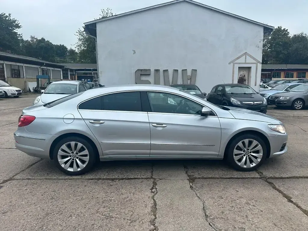 Gebraucht VW Passat 160 PS (117 kW) 2011 Silber Limousine