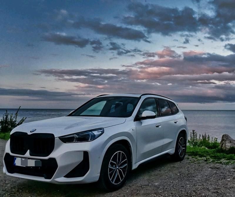 Weiß Gebraucht 2023 BMW X1 M Sport SUV | 34.750 € (Fairer Preis) - Bild 1/1