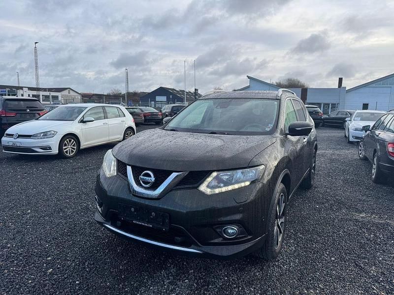 Schwarz Gebraucht 2014 Nissan X-Trail Tekna SUV | 7.600 € (Fairer Preis) - Bild 1/4