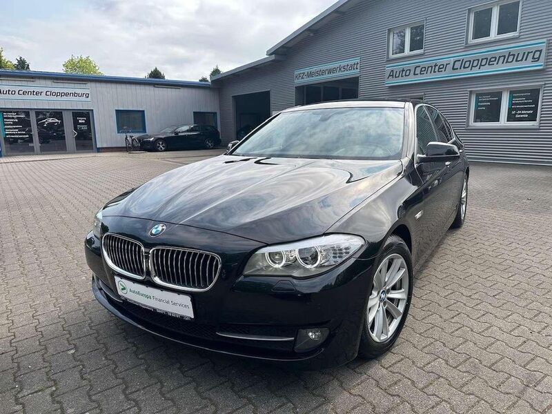 Schwarz Gebraucht 2013 BMW 520 Comfort Edition Limousine | 15.900 € (Etwas zu teuer) - Bild 1/4