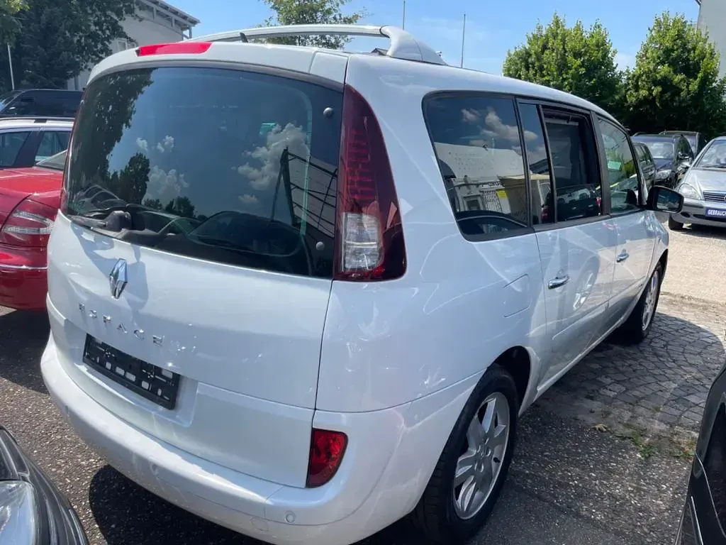 Gebraucht Renault Grand Espace 173 PS (127 kW) 2013 Weiß Van / Kleinbus