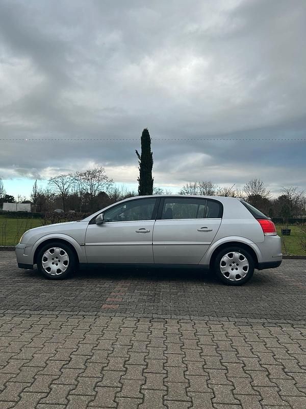 Silber Gebraucht 2004 Opel Signum Kombi | 2.450 € (Etwas zu teuer) - Bild 1/3