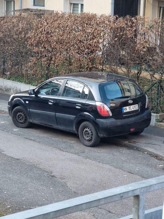 Gebraucht Kia Rio EX 97 PS (71 kW) 2007 Schwarz Limousine