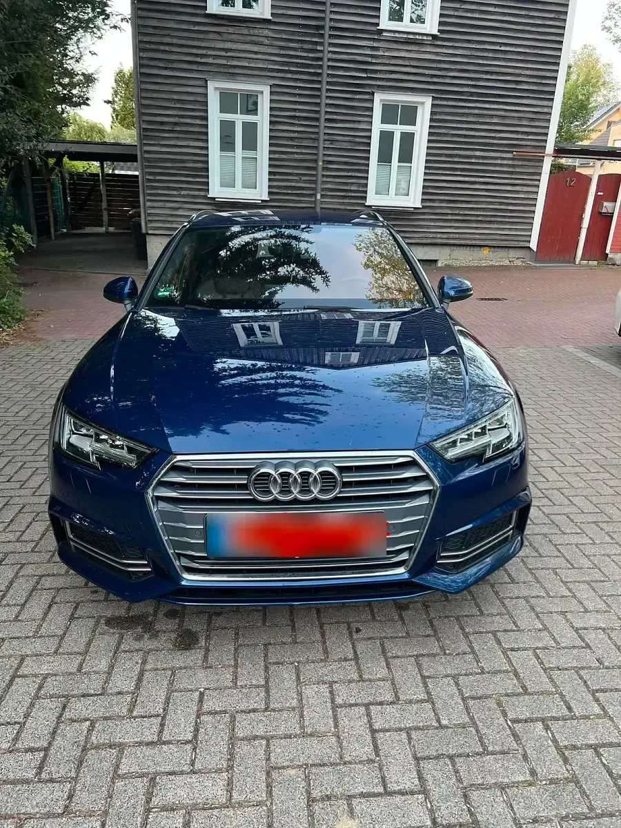 Gebraucht Audi A4 S-Line 190 PS (139 kW) 2018 Blau Kombi