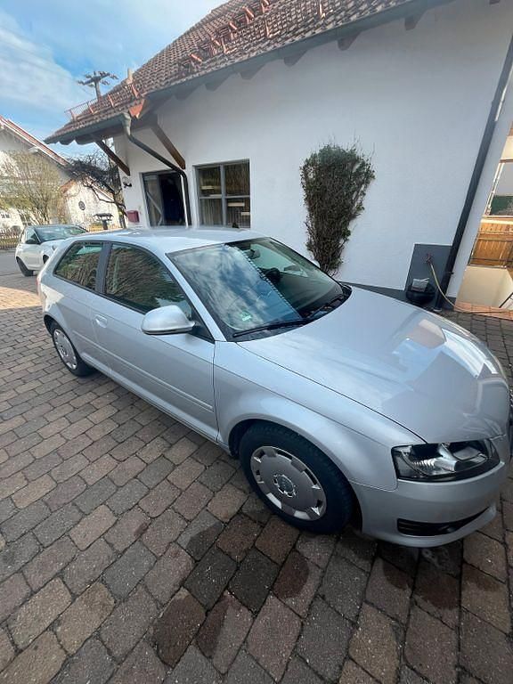 Usata Audi A3 102 CV (75 kW) 2010 Argento Utilitaria