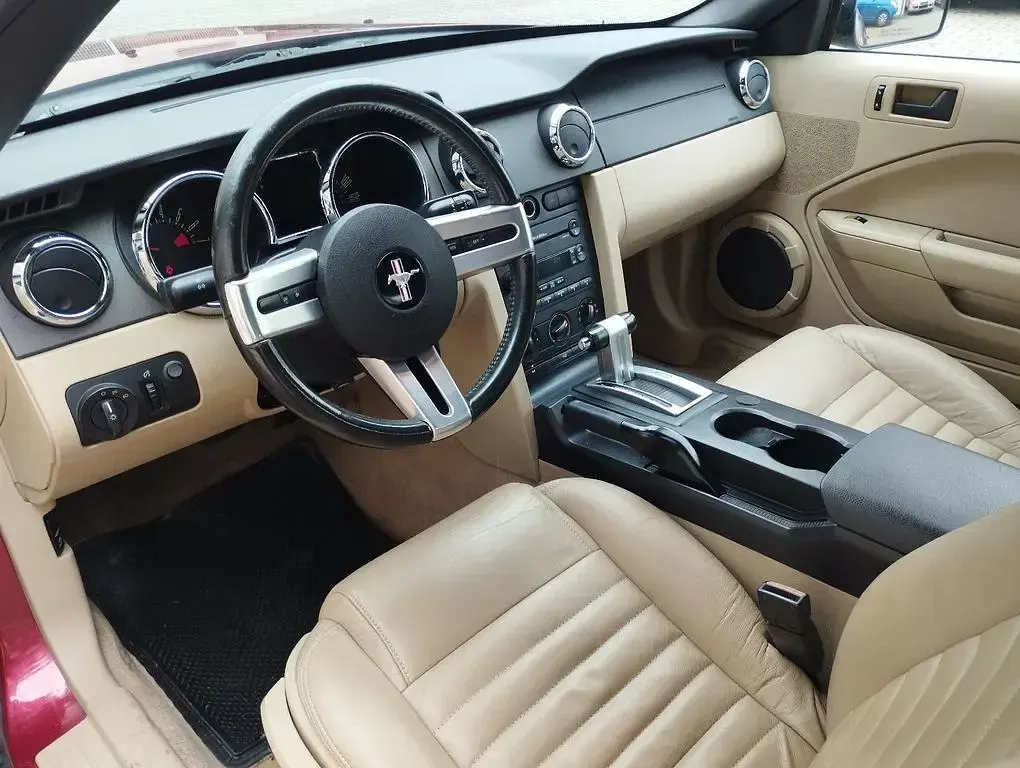 Gebraucht Ford Mustang 213 PS (156 kW) 2007 Rot Cabrio