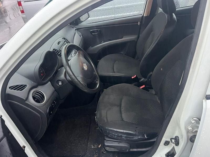 Gebraucht Hyundai i10 Style 69 PS (50 kW) 2011 Weiß Kleinwagen