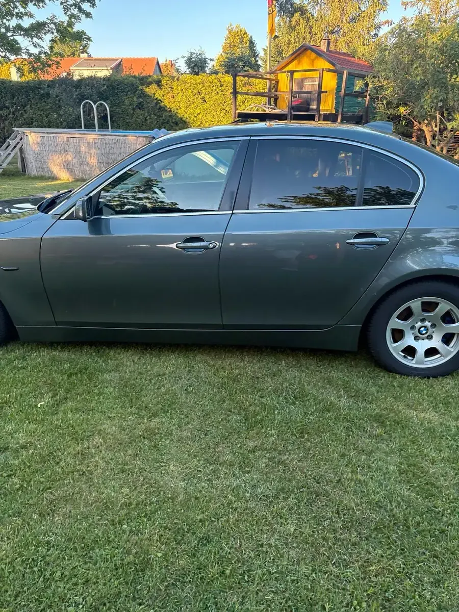 Gebraucht BMW 520 Basis 170 PS (125 kW) 2003 Grau Limousine