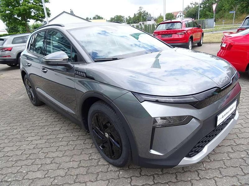 Neu Skoda Elroq Tour 125 kW (170 PS) 2026 Graphitegrau metallic SUV