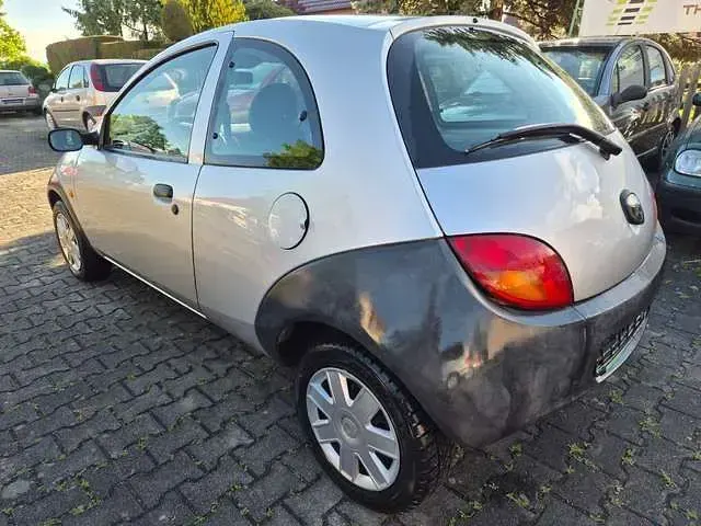 Gebraucht Ford Ka 69 PS (50 kW) 2004 Silber Kleinwagen