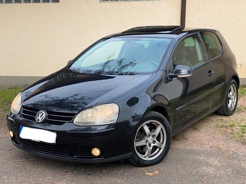 Schwarz Gebraucht 2005 VW Golf V Kleinwagen | 699 € (Superpreis) - Bild 1/4