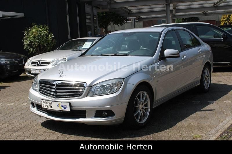 Gebraucht Mercedes C180 156 PS (114 kW) 2009 Iridiumsilber  metalliclack Limousine