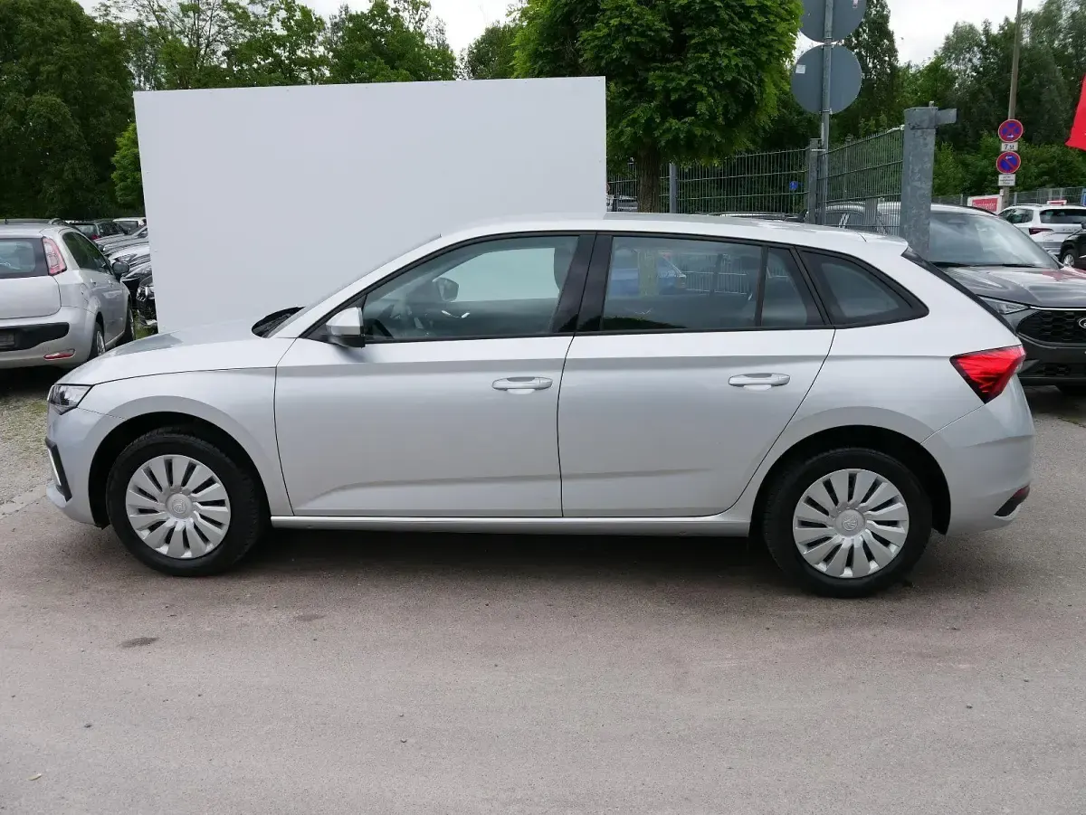 Uusi Skoda Scala Selection 116 HP (85 kW) 2026 Hopea Viistoperä