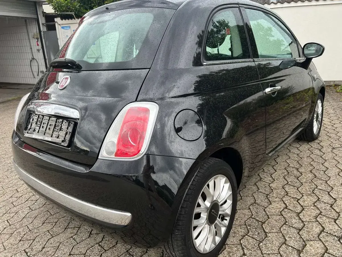 Gebraucht Fiat 500 Lounge 69 PS (50 kW) 2015 Colore esterno vesuvio schwarz Kleinwagen