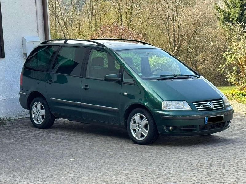 Grün Gebraucht 2000 VW Sharan Trendline Van / Kleinbus | 1.350 € (Fairer Preis) - Bild 1/4