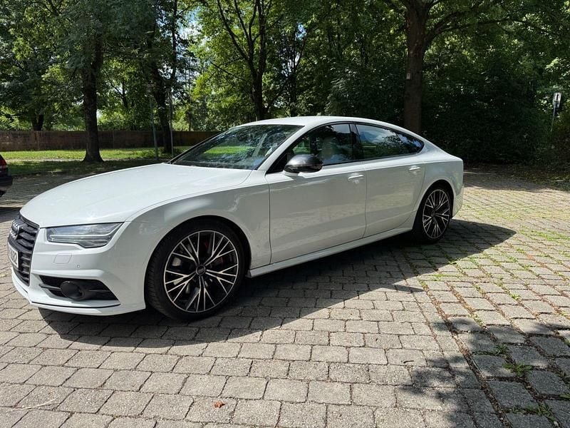 Weiß Gebraucht 2016 Audi A7 Competition Kleinwagen | 23.290 € (Superpreis) - Bild 1/4