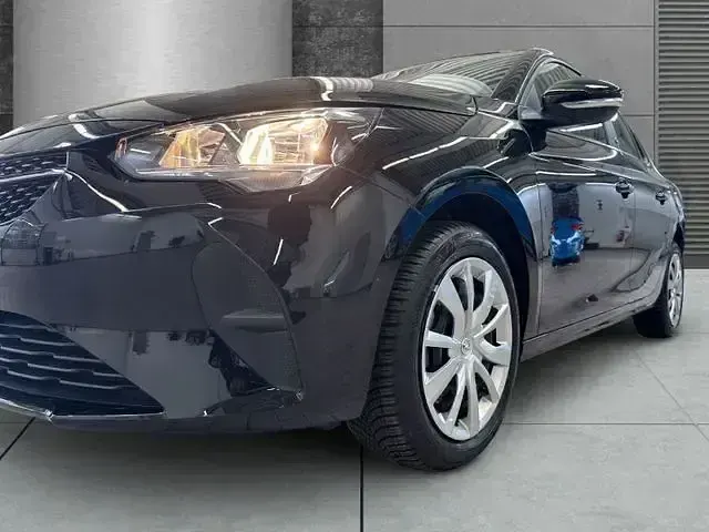Gebraucht Opel Corsa-e Edition 100 kW (136 PS) 2023 Schwarz Kleinwagen