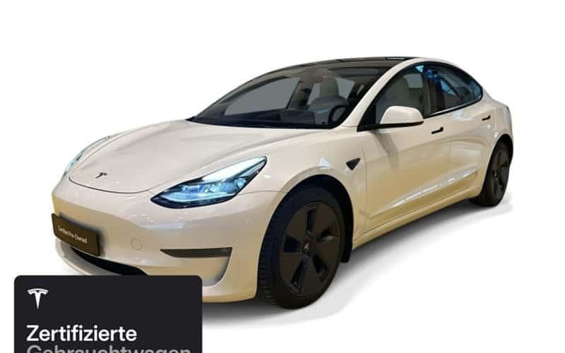 Weiß Gebraucht 2021 Tesla Model 3 Long Range RWD Limousine | 29.500 € (Etwas zu teuer) - Bild 1/4