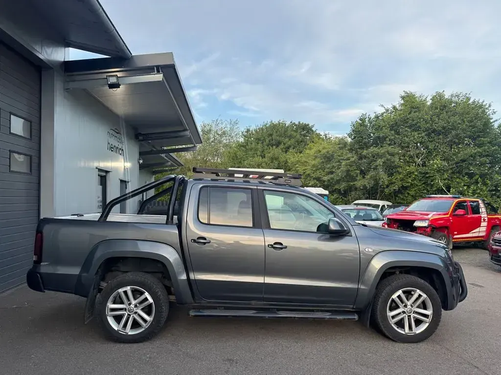 Gebraucht VW Amarok Highline 224 PS (164 kW) 2018 Grau Pickup