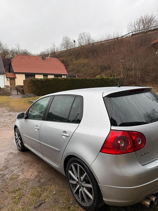 Gebraucht VW Golf V 115 PS (84 kW) 2007 Silber Limousine