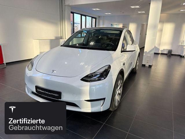 Weiß Gebraucht 2023 Tesla Model Y Long Range AWD SUV | 36.100 € (Etwas zu teuer) - Bild 1/4