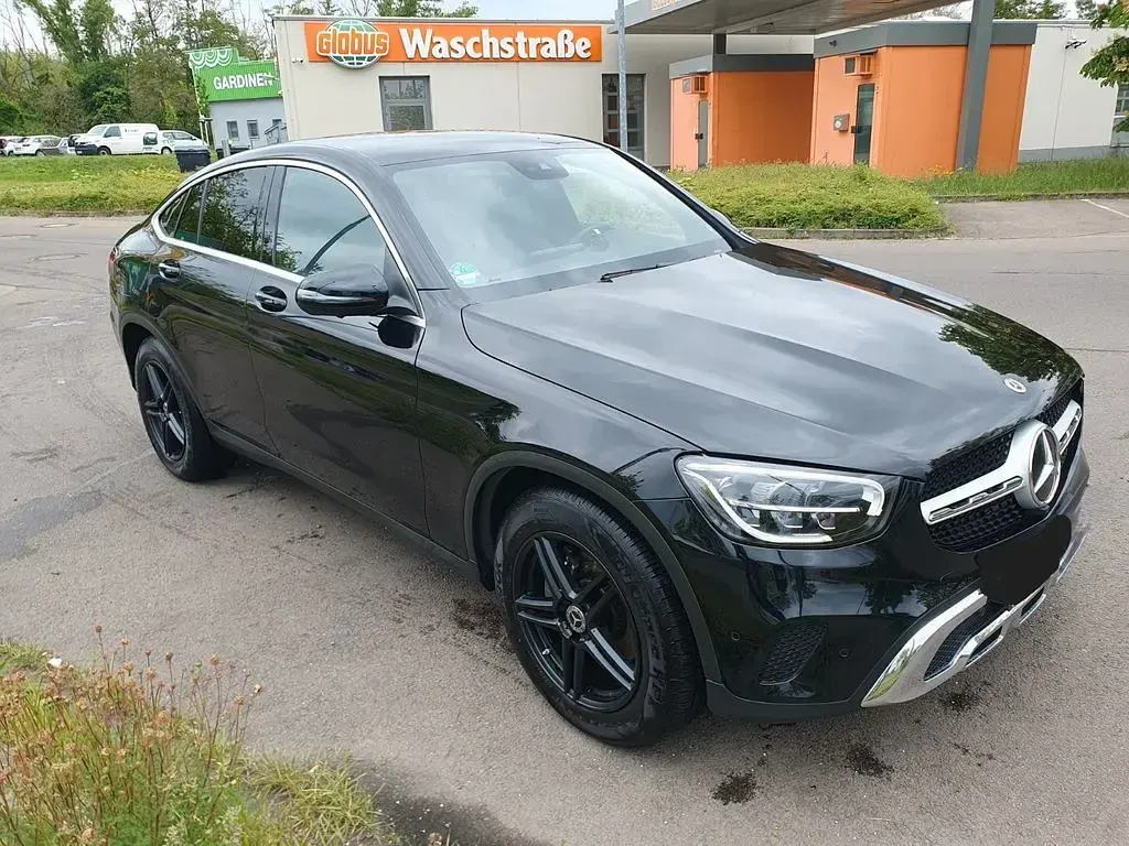 Gebraucht Mercedes GLC200 197 PS (144 kW) 2020 Schwarz SUV
